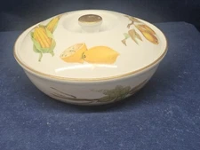 Vintage 1961 Royal Worcester England Porcl. "Evesham Gold"  Covered Entree Dish