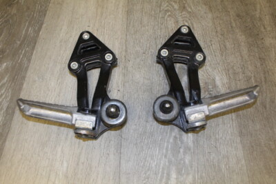 1993 90-93 kawasaki ninja zx11 REAR BACK PASSENGER PEG SET PAIR | eBay