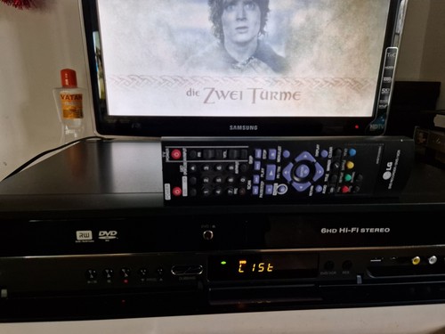 LG RCT689H Mit FB DVD/VHS-Combi Recorder/HDMI/USB/VHS - Bild 8 von 16