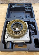 Kodak Ektagraphic Slide Projector AF-1 with Carrying Case and Remote