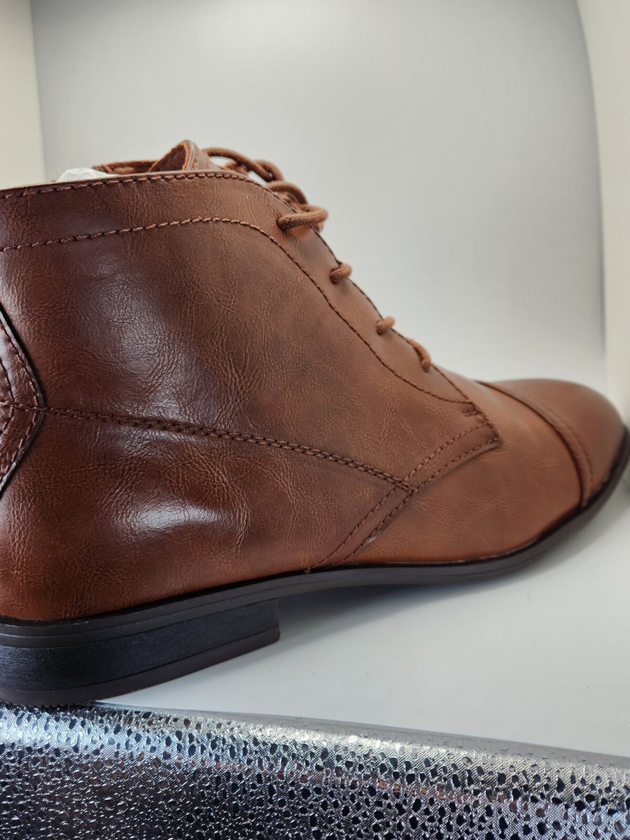 Frye and Co. Men display picture 3