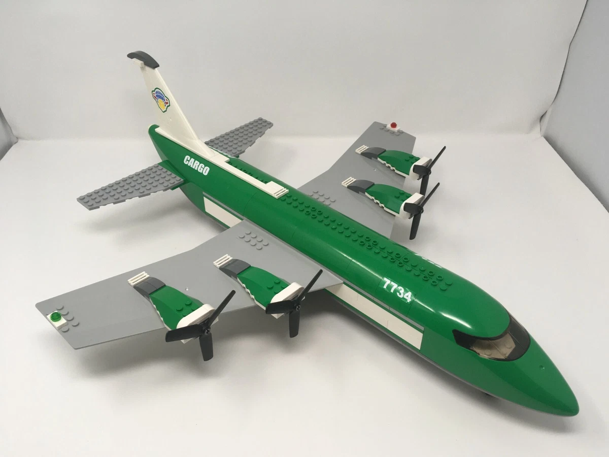 Lego airport hotsell cargo plane