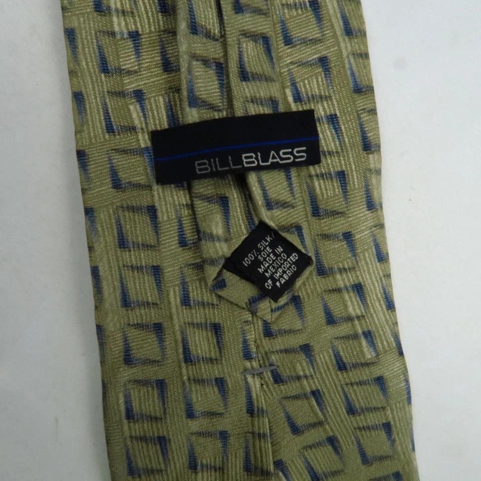 Bill Blass Mens Neck Tie Green Blue Geometric Print Woven Textured Silk 58x3.75 - Image 3 of 4