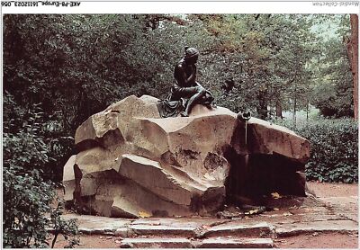 AKEP8 0600 EUROPE - Russland - Pushkin - Catherine Park - The Milchmädchen