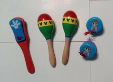 Disney Mickey Mouse Maracas Castanets Clacker music wood band instruments Minnie