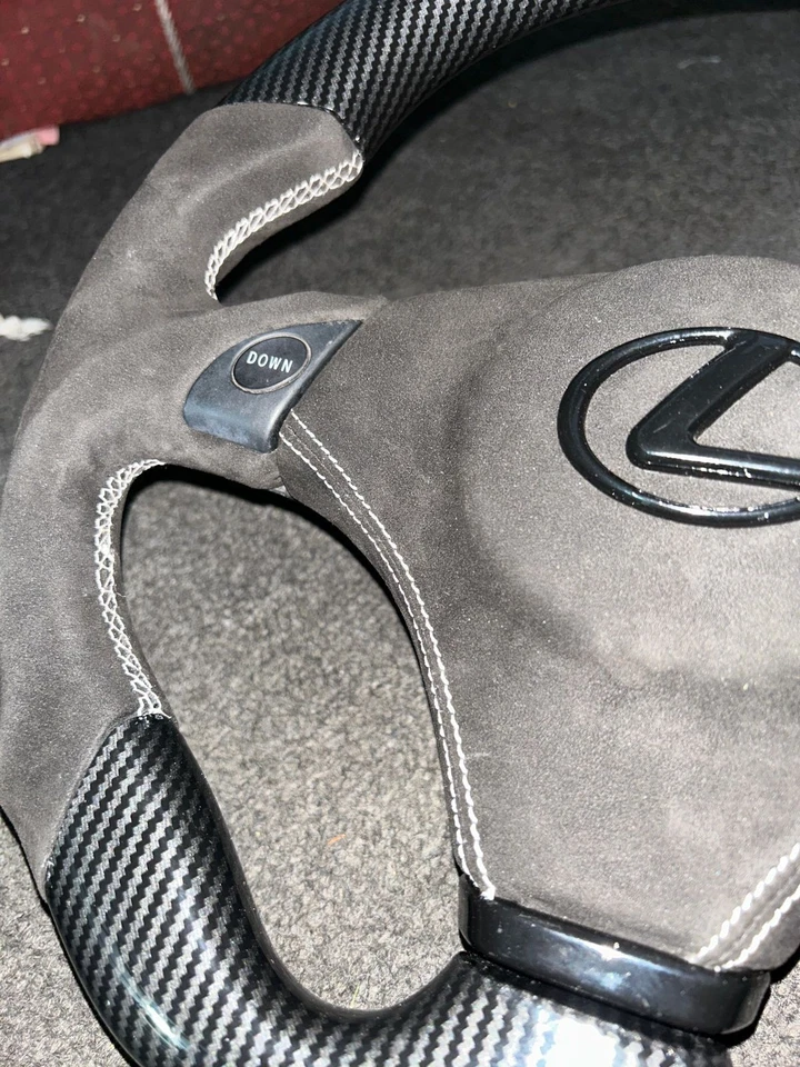 LEXUS CARBON FIBER Alcantara STEERING WHEEL FOR LEXUS SC300,400 IS300 IS200 '' - Image 2 of 4