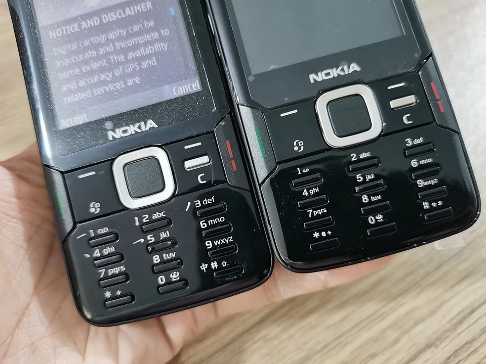 Nokia N82 Unlocked 3G 5MP WIFI GPS 100MB microSDHC Vintage Cell