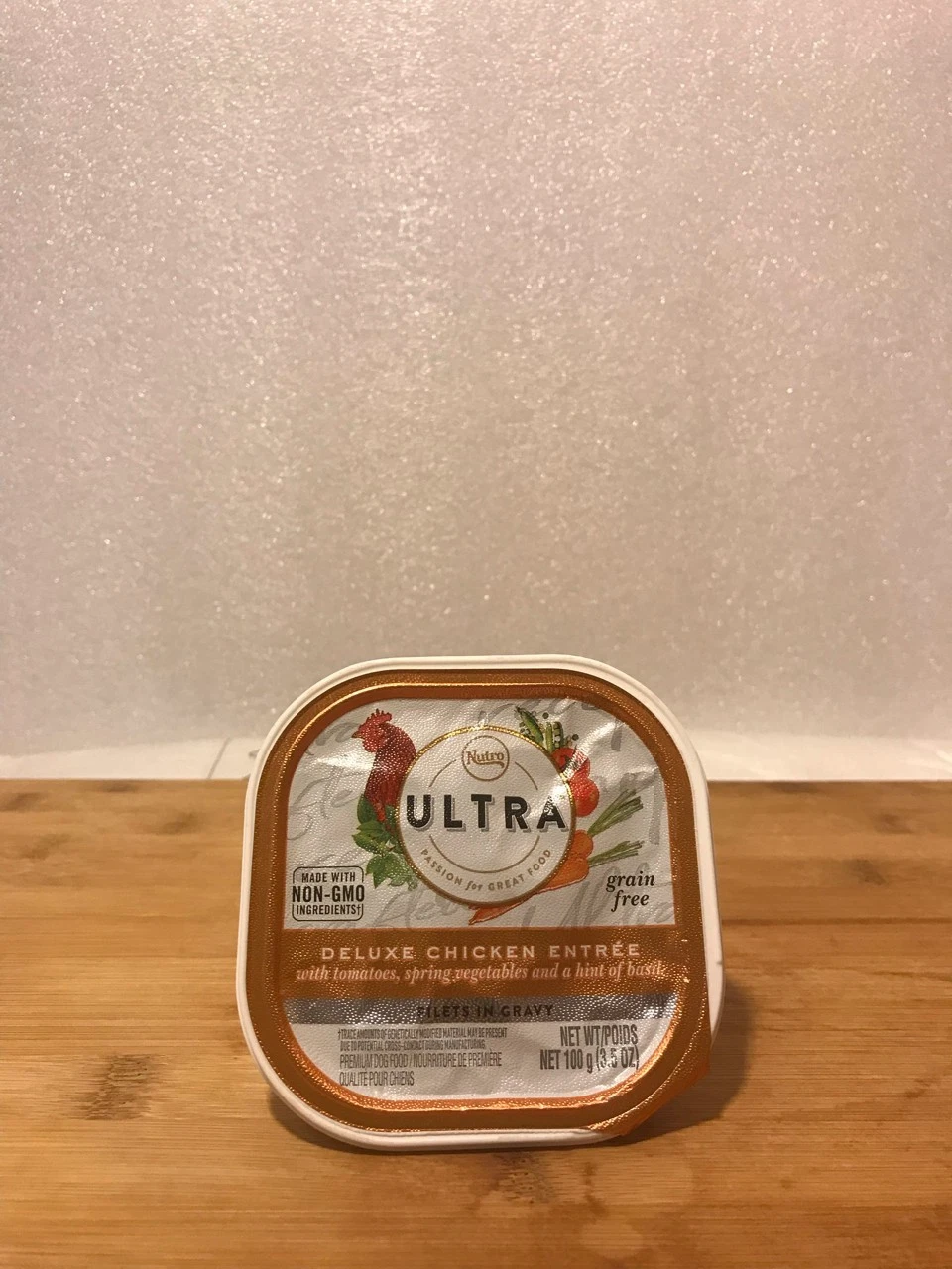 Nutro Ultra Wet Dog Food, Deluxe Chicken Entrée with Tomatoes - Filets in Gravy