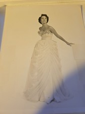 Elizabeth Taylor Movie Memorabilia Lot 2 8x10 Glossy Black And White