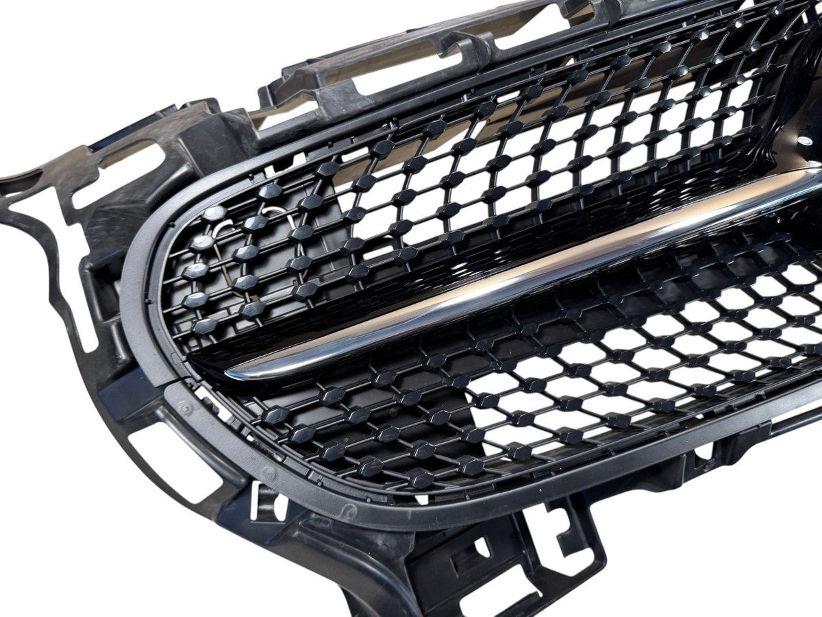 Genuine Mercedes-Benz GT R190 C190 AMG Black Front Radiator Grille