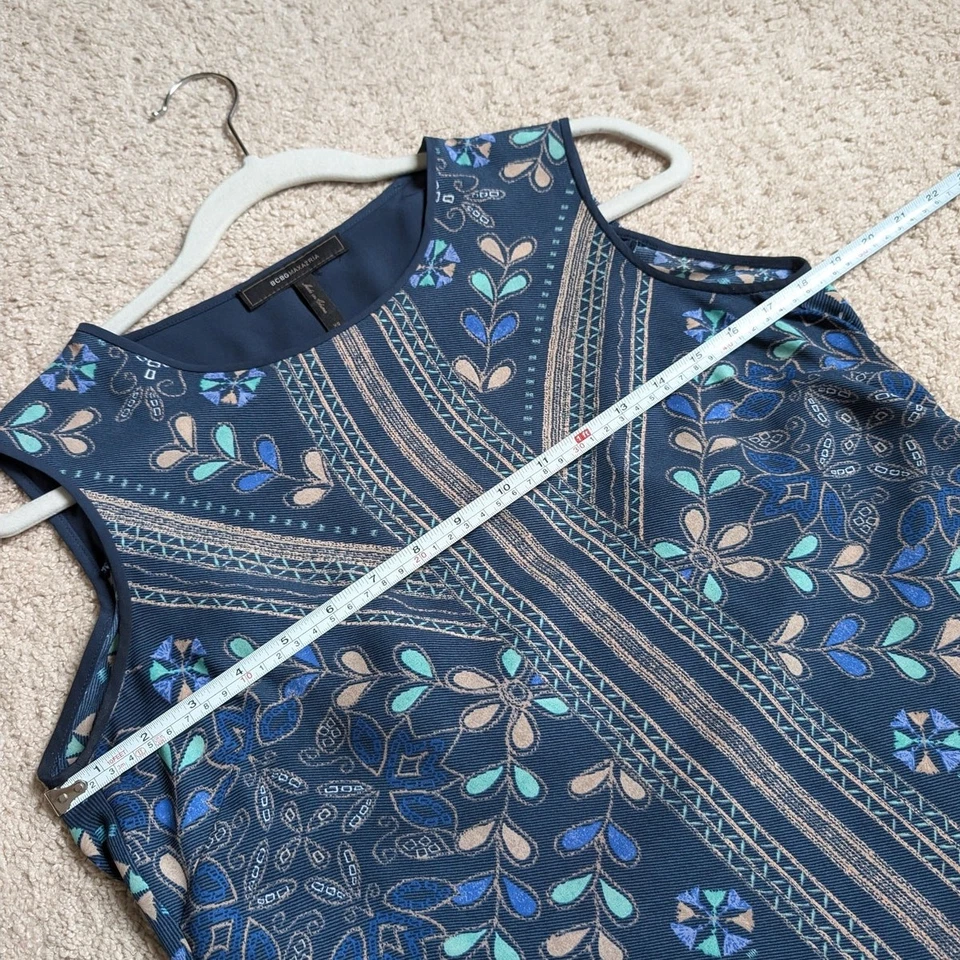 Blusa BCBGMaxazria Azul Floral Sin Mangas Recorte Trasero Top, Talla XS Foto 4 de 4