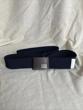 Steve Madden Cut-to-fit stretch belt with bottle opener buckle Black/Pewter Tone