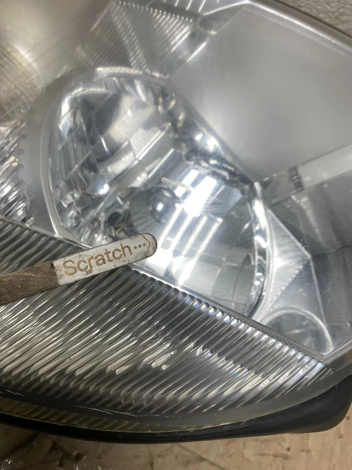 Левая галогенная фара левая для Ford Freestar 2004–2007 годов от оригинального производителя U3037 DW - Изображение 4 из 4