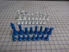 Chess Pieces Set 32 Pieces Blue & White King ...