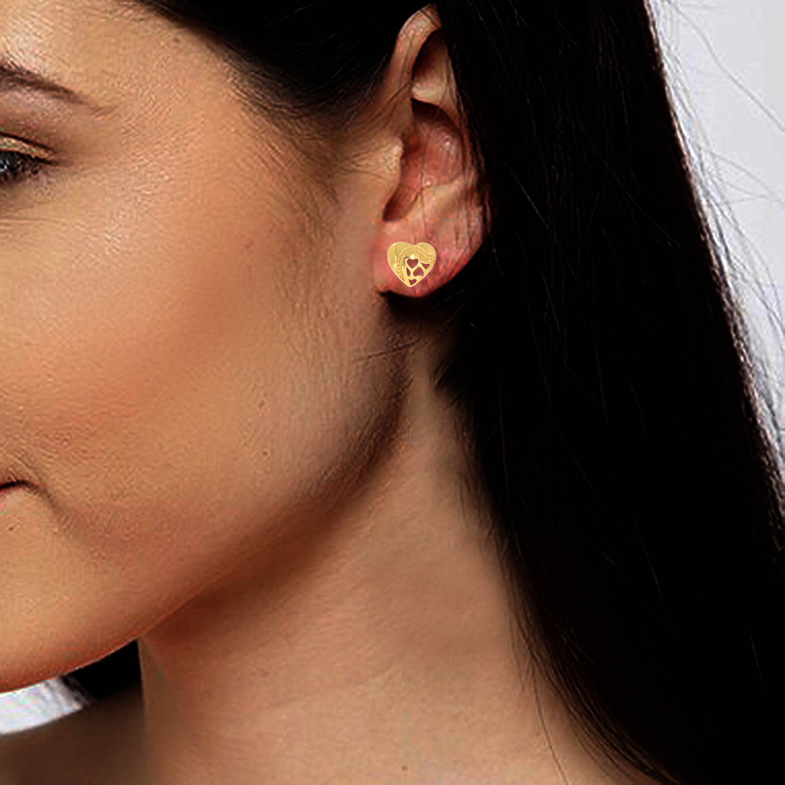 Senco Gold 22k Love Heart Crafted Gold Studs For Women image 4