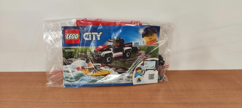 LEGO CITY 60240 L'aventure en kayak - Photo 3/3