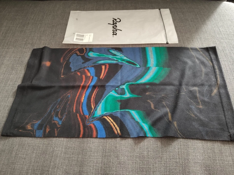 Rapha LEGION OF LOS ANGELES Collection Lightweight Snood Scarf LIMITED NEW - Image 3 of 4