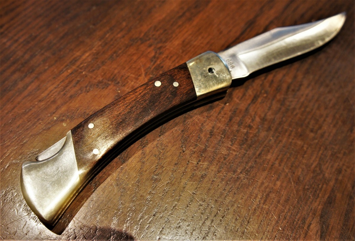 Vtg. 1991 Large Camillus #886 Lockback Knife with Original Leather