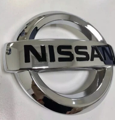 NEW OEM 2015-2018 NISSAN MAXIMA FRONT GRILLE EMBLEMS - Bild 1 von 2