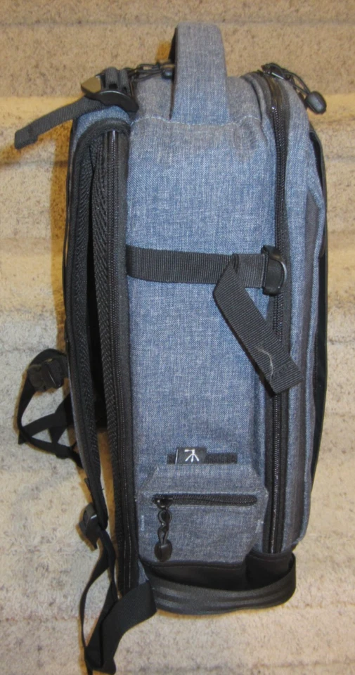 Mochila para cámara profesional gris K&F CONCEPT 18L trípode DSLR para computadora portátil Foto 3 de 4