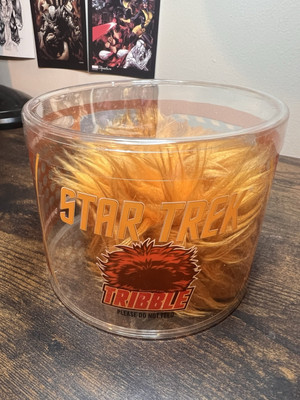 NEW Star Trek Tribble Qmx Trekkies LOOTCRATE Exclusive 2014 Loot Crate