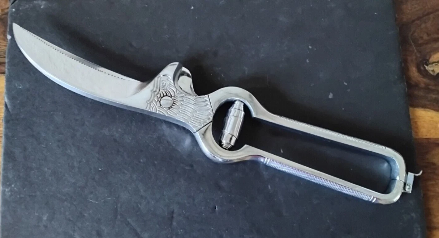 Vintage Coricama Brevetto, Italy~Chicken Bone Shellfish Kitchen Shears Scissors