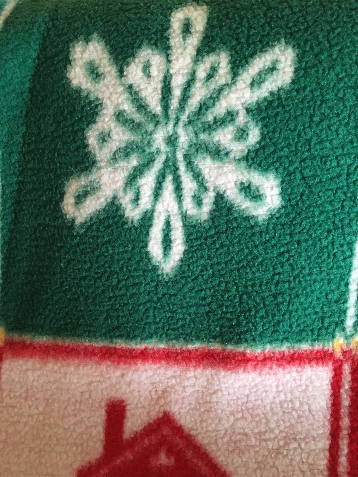Vuteks Crown Crafts Vintage Christmas Holiday Reversible Plush Blanket