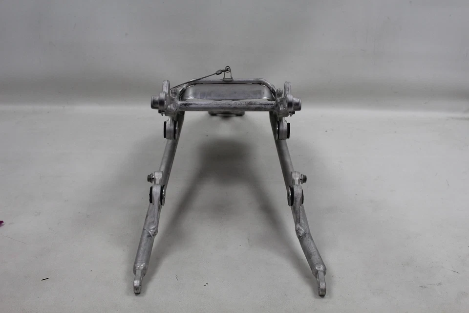 Marco de subchasis trasero Aprilia SXV 450 SXV450 06-07 OEM #2 AP9100065 ¡BONITO! Foto 4 de 4