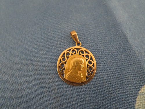 Pendentif En Or 18 Carats Tête D'Aigle Avec Pierre - Poids 2.94 G, Occasion
