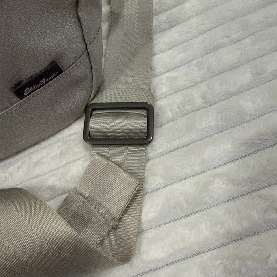 Bolso de Hombro Eddie Bauer Gris con Cremallera Roja Nylon O14 Foto 4 de 4