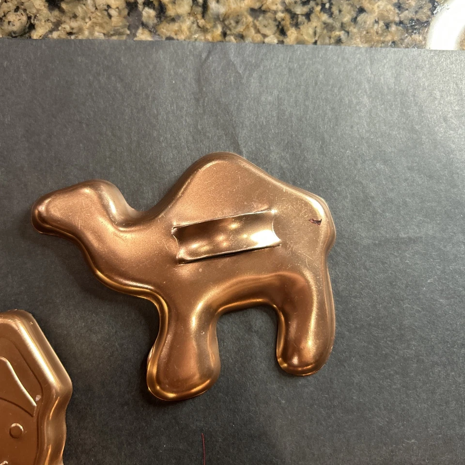 "CORTADORES DE GALLETAS VINTAGE MIRRO ALUMINIO COLOR COBRE S/7 SURTIDOS 2,5""- 6"" H" Foto 3 de 4