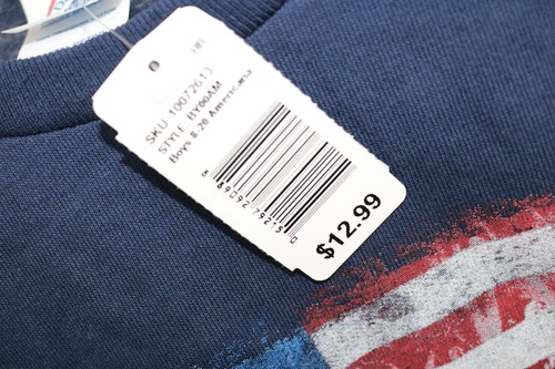 USA Flag Themed Boys T-shirt- Medium or Large- New with tags - Picture 4 of 5