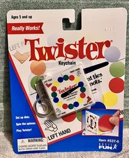 1998 Basic Fun Milton Bradley Twister Game Keychain New In Package