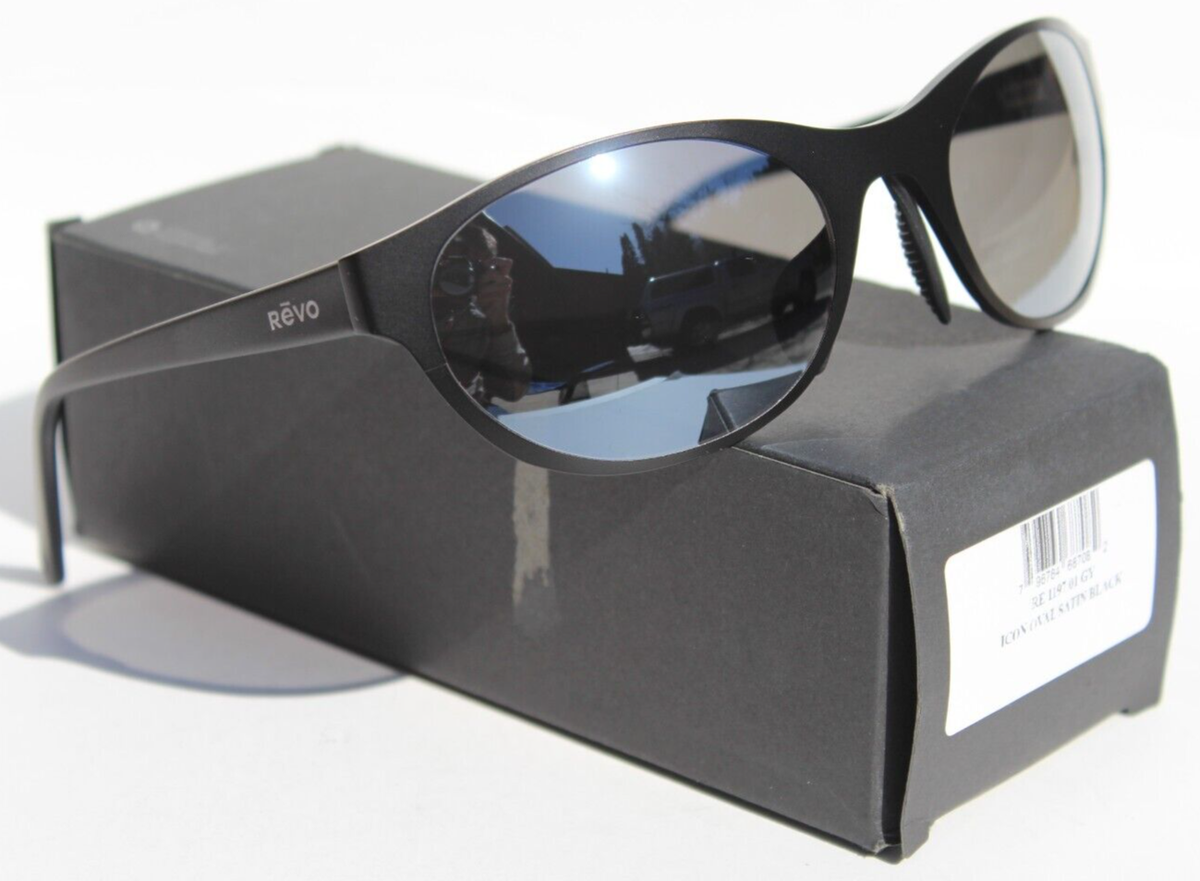 REVO Icon Oval POLARIZED Sunglasses Satin Black/Graphite $359 NEW