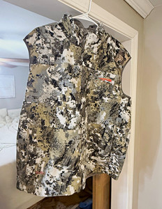 Sitka stratus vest 2xl new