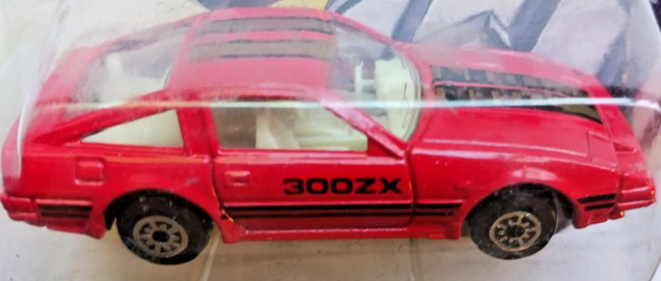 Nissan 300ZX Fairlady Z Z31 Maisto rojo cupé deportivo, escala 1:64 nuevo en una tarjeta de corte Foto 4 de 4