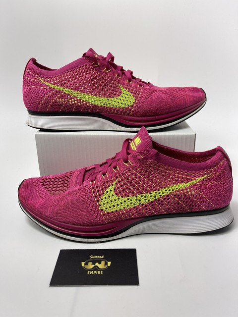 ماعز nike flyknit racer pink 