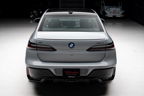 2024 BMW i7 eDrive50 - Picture 23 of 40