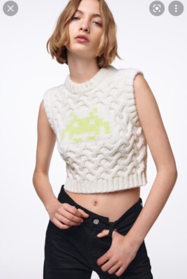 Pull Zara, Taille 38, Couleur Bordeaux, En Polyester - Neuf Avec Imperfections