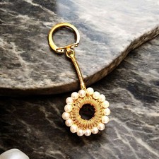 Faux Pearl Gold Tone Key Chain Open Center Circular Design JB2