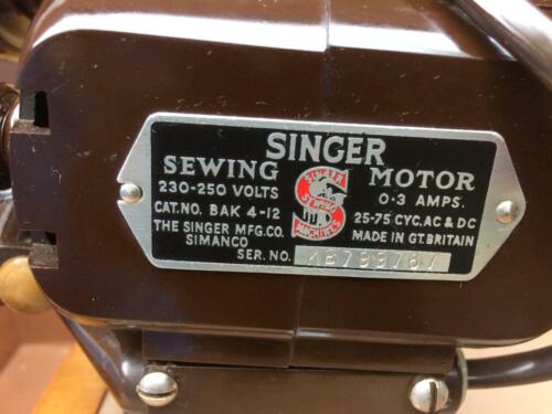 1956 Vintage Singer 201K Aluminium Body electric Sewing machine - Picture 9 of 11