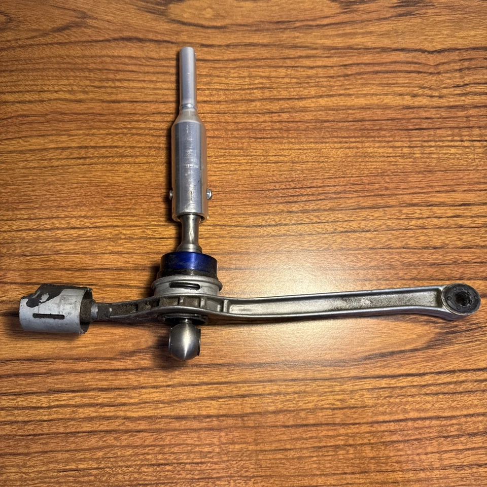 Palanca de cambios corta Dinan D550-1004 para BMW 323i/325i/330i/530i/540i/M3 con selector  Foto 4 de 4