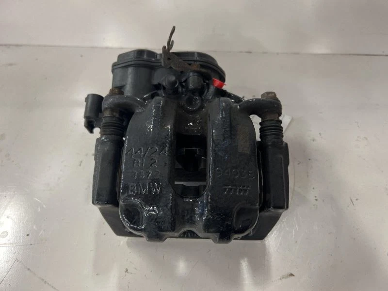 Driver Caliper Rear With Package M Sport Fits 12-19 BMW 640i 744083 - Image 2 of 4