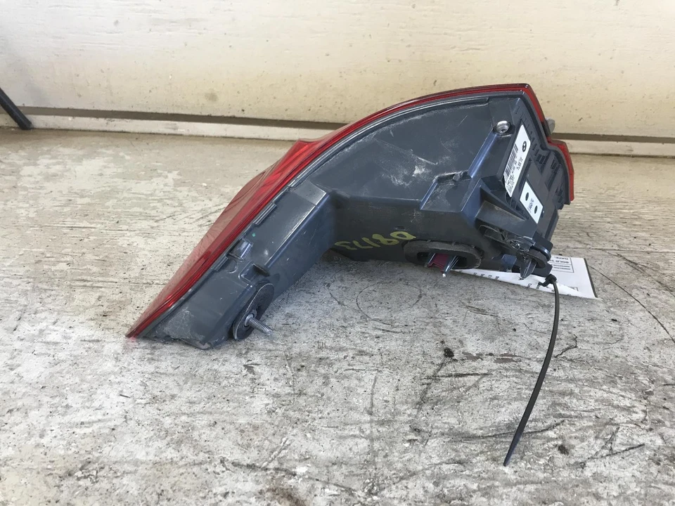 Used Right Tail Light Assembly fits: 2016 Bmw 750I quarter panel mounted Right G - Image 2 of 4
