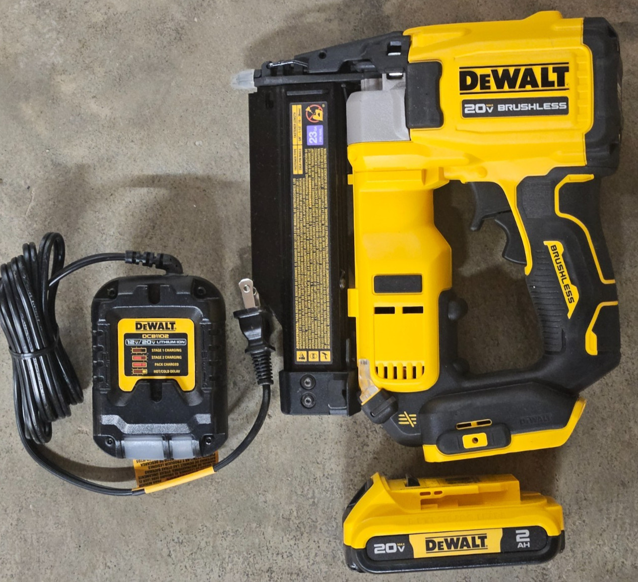 DeWalt 20V ATOMIC Brushless 23 Gauge Pin Nailer w/ 2aH Battery Model# DCN623