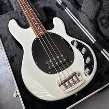 Music Man Stingray Base Elettrica Wht/R n.MG1889