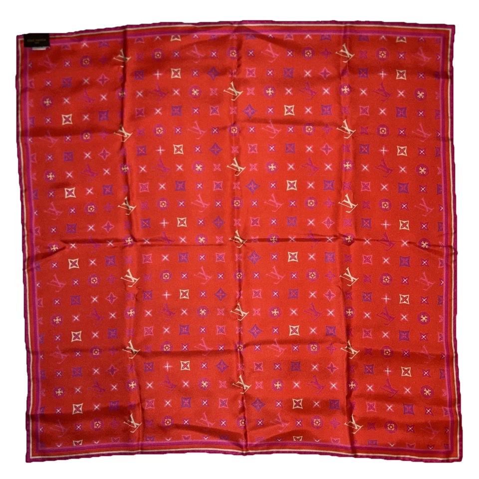 Raro Louis Vuitton Bufanda de Seda 26X26” Rojo Púrpura Magneta Bandana con Caja Auténtico Foto 3 de 4