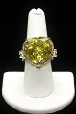 Sterling Silver Bright Green Heart Shaped Stone Ring SZ 8.0 FMF134