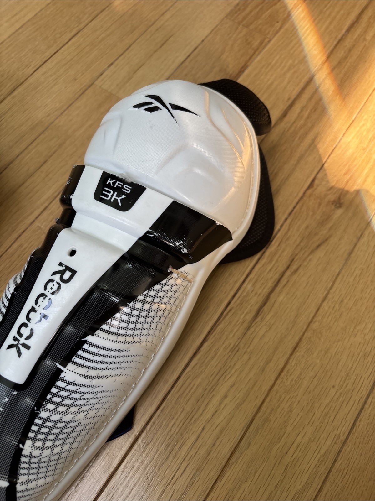 Reebok KFS 3K shin guards, 11 In thumbnail 6