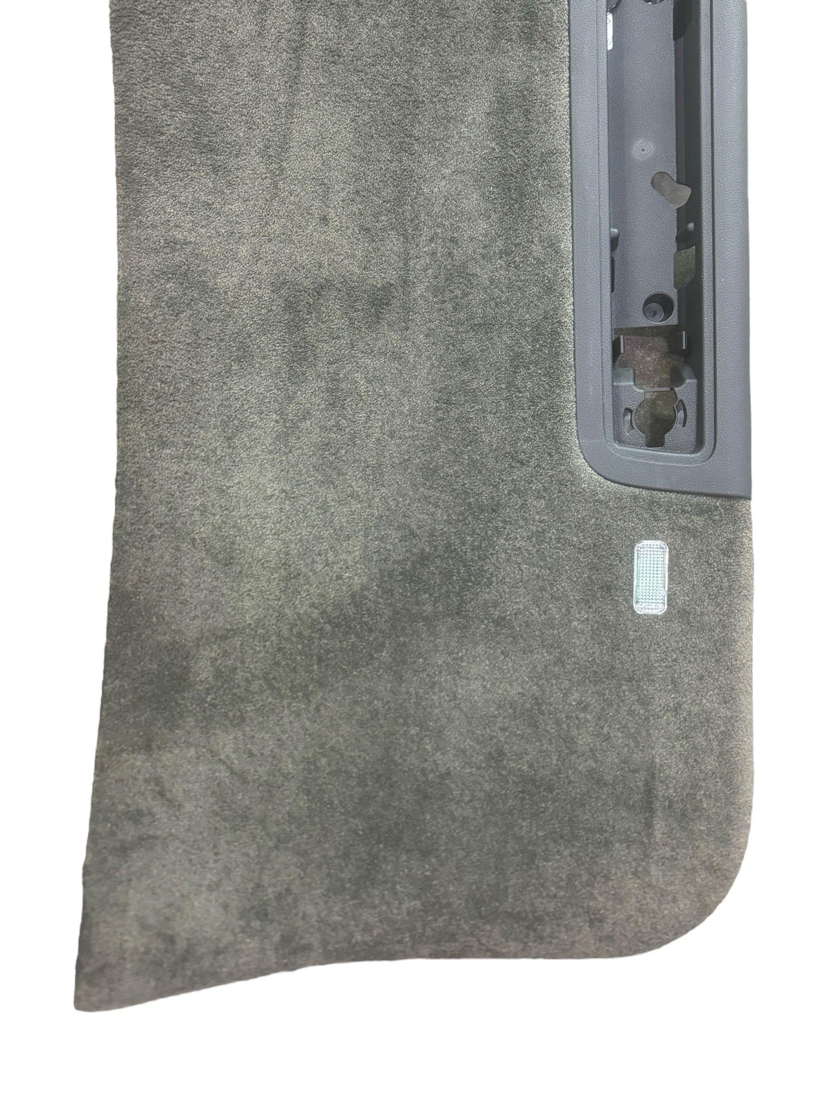 2016-2020 BENTLEY BENTAYGA REAR TAIL & LIFTGATE TRUNK LOWER COVER MOULDING *RIP*